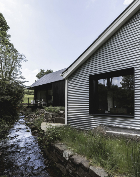 Современная интерпретация деревенского дома в Уэльсе
