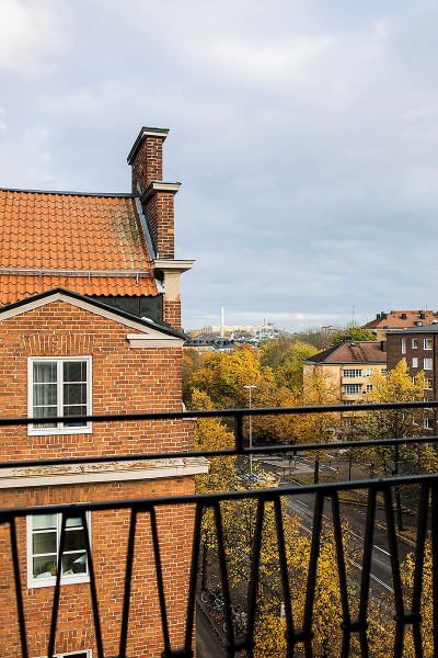 Оливковая гостиная и терракотовая спальня: квартира в Стокгольме (87 кв. м)