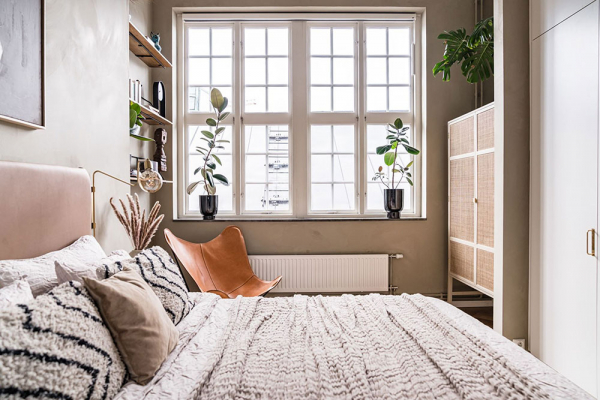 Арочные окна и спальня на антресоли: квартира в Стокгольме (74 кв. м)